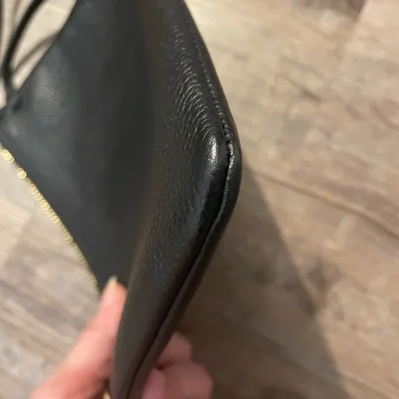 ❌❌SOLD❌❌Tory Burch Wristlet - Picture 5 of 6